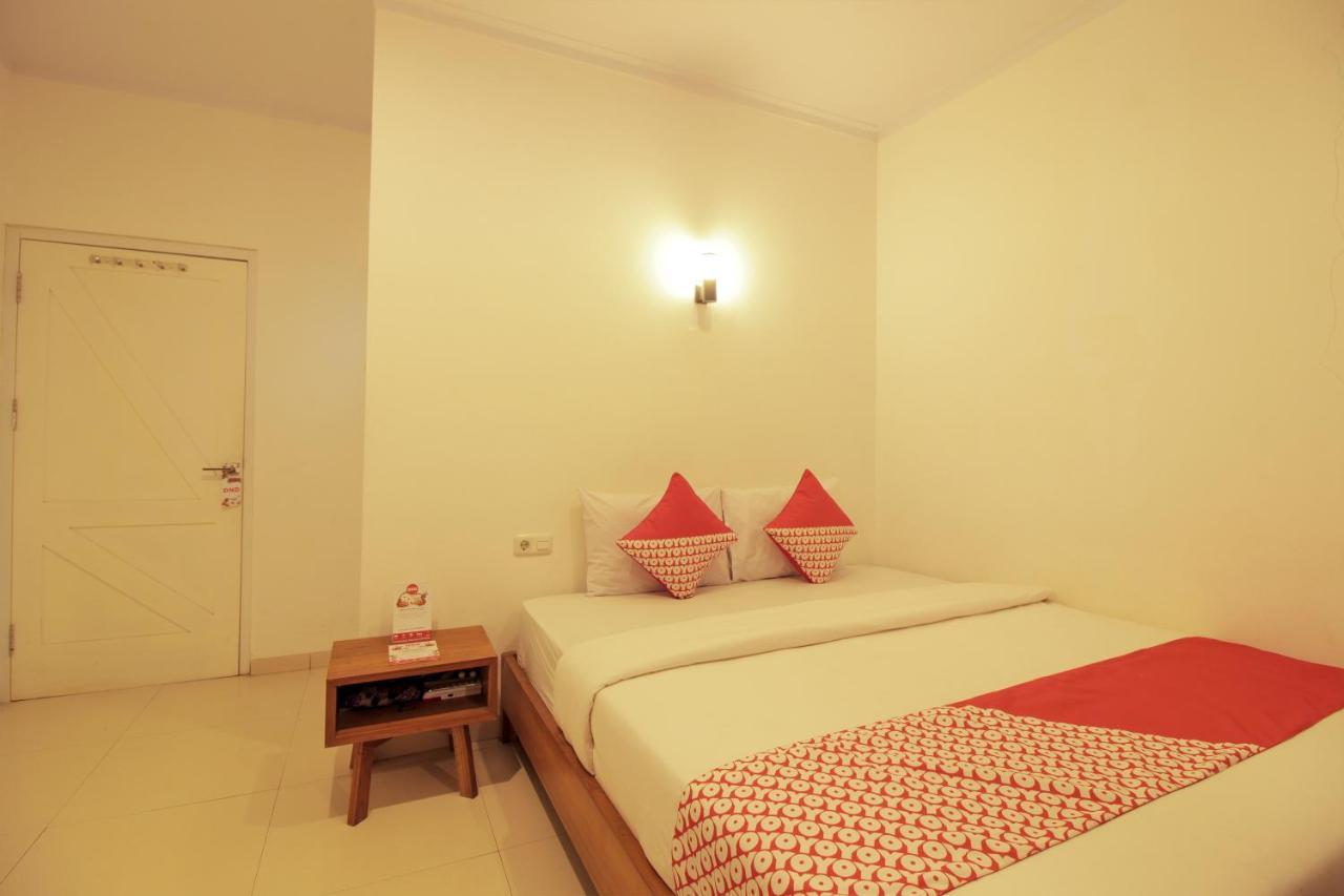 Oyo 396 Tibrae Residence Syariah Лембанг Екстериор снимка