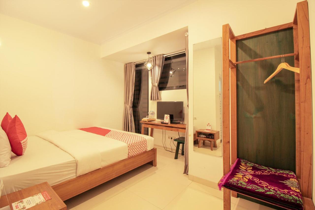Oyo 396 Tibrae Residence Syariah Лембанг Екстериор снимка